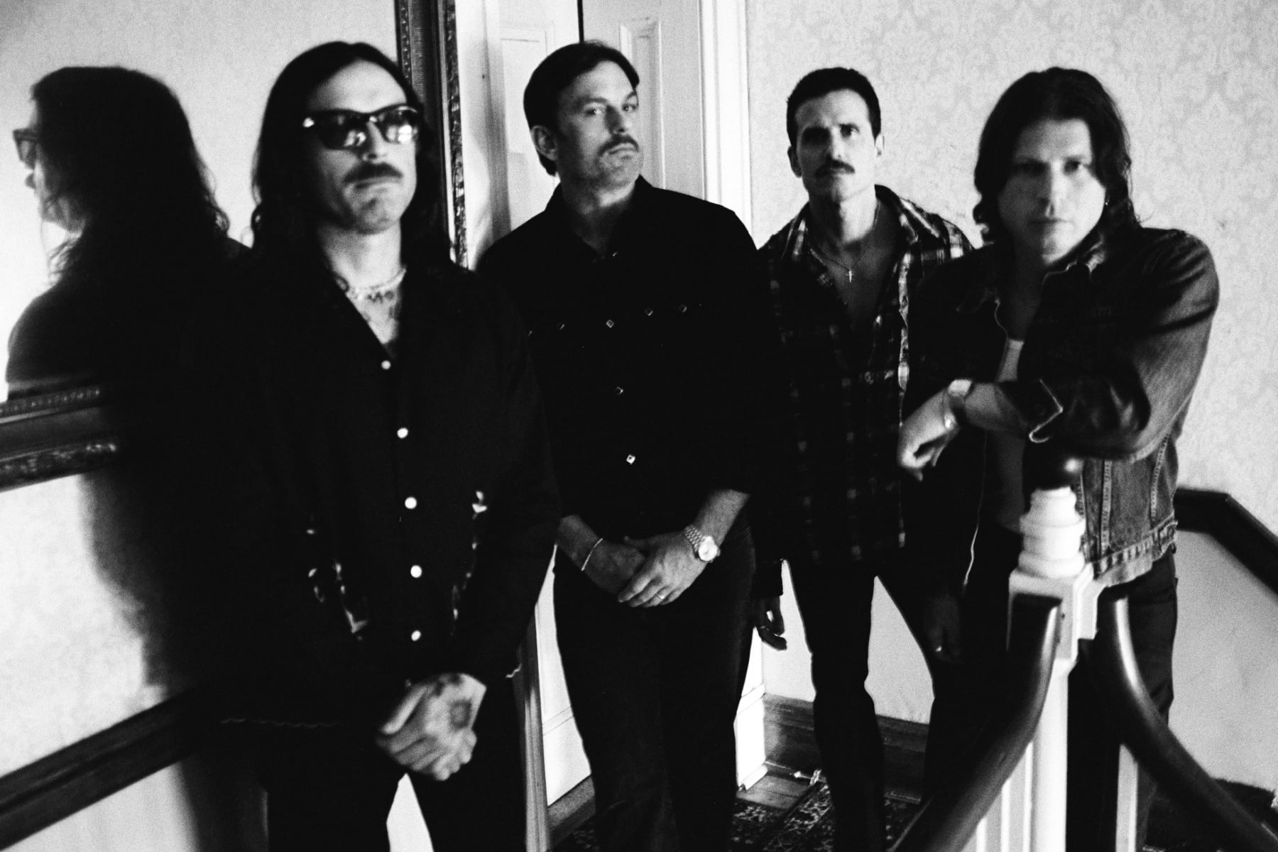 https://www.sydneysummertime.com/concerts/kings-of-leon
