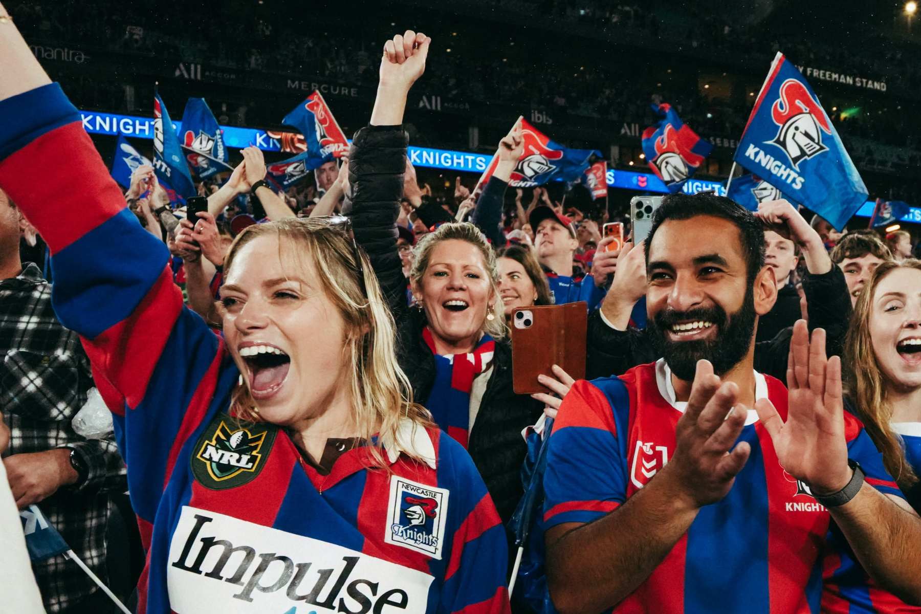 Newcastle Knights fans cheering 
